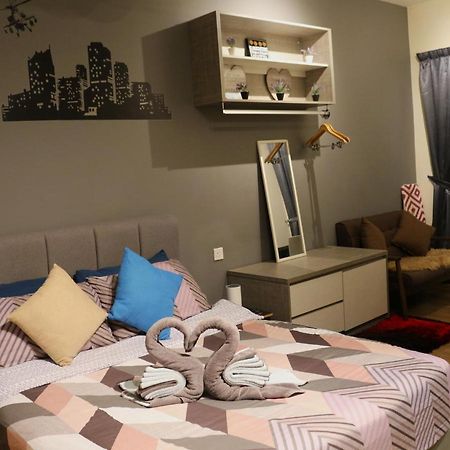 Mlh Premier Suites @ Saville 蕉赖 外观 照片